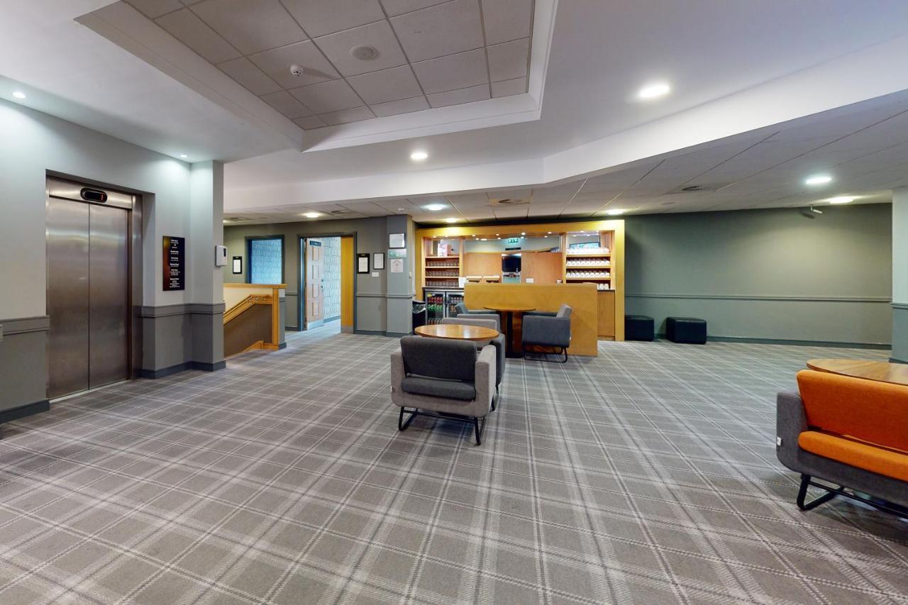 Village Hotel Hull 킹스턴어폰헐 외부 사진
