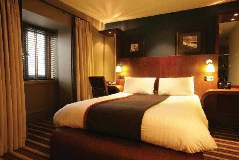 Village Hotel Hull 킹스턴어폰헐 외부 사진